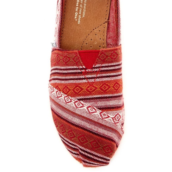 TOMS Women's Classic Tribal Red Slip On Size 9 - Picture 8 of 8